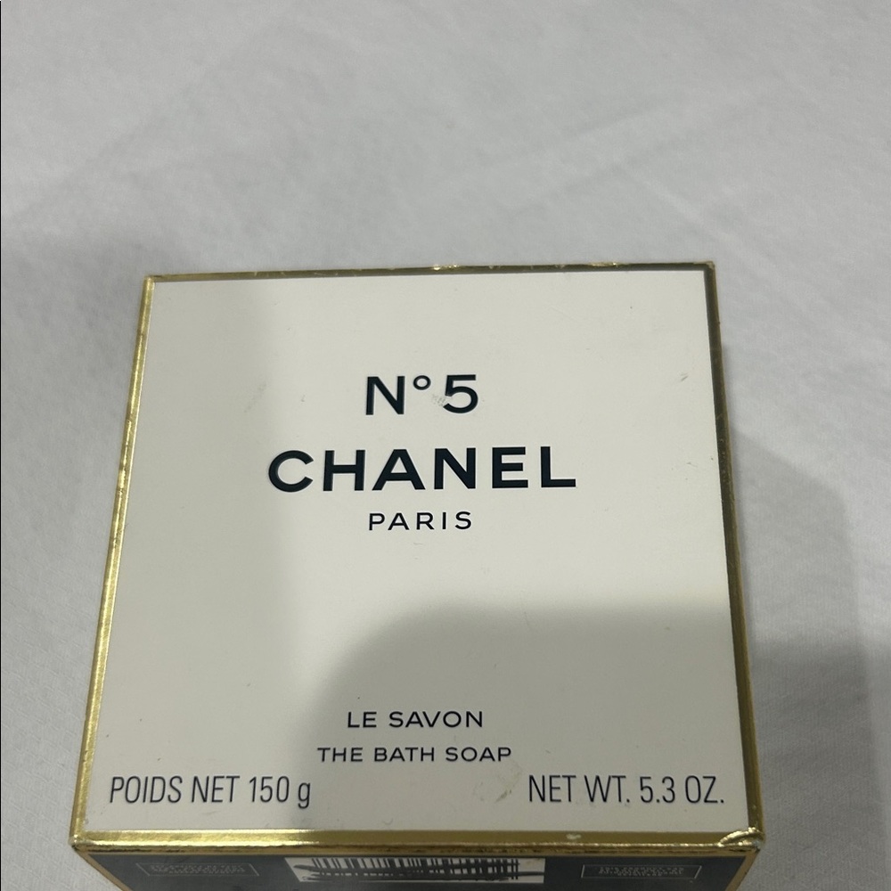 CHANEL No. 5 Le Savon Bath Soap - White with Gold Trim